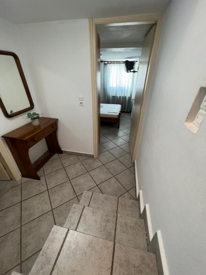 Athina Rooms Karvounades Εξωτερικό φωτογραφία