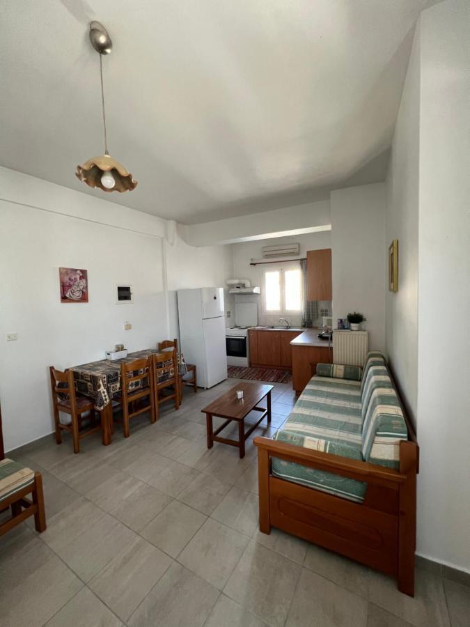 Athina Rooms Karvounades Εξωτερικό φωτογραφία