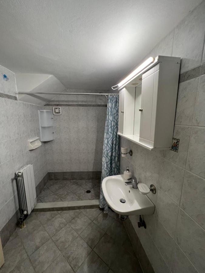 Athina Rooms Karvounades Εξωτερικό φωτογραφία