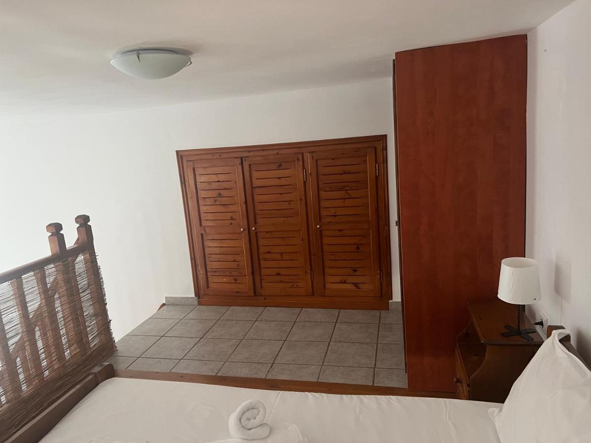 Athina Rooms Karvounades Εξωτερικό φωτογραφία