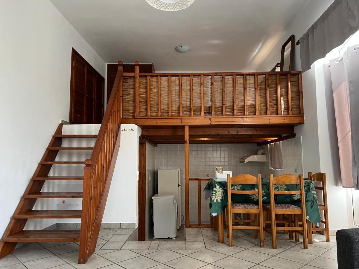 Athina Rooms Karvounades Εξωτερικό φωτογραφία